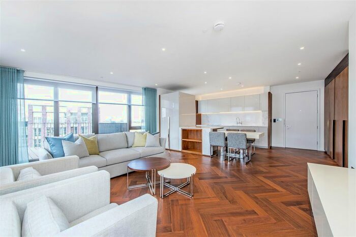 2 Bedroom Flat To Rent In Capital Building, Embassy Gardens, Nine Elms, London, SW8
