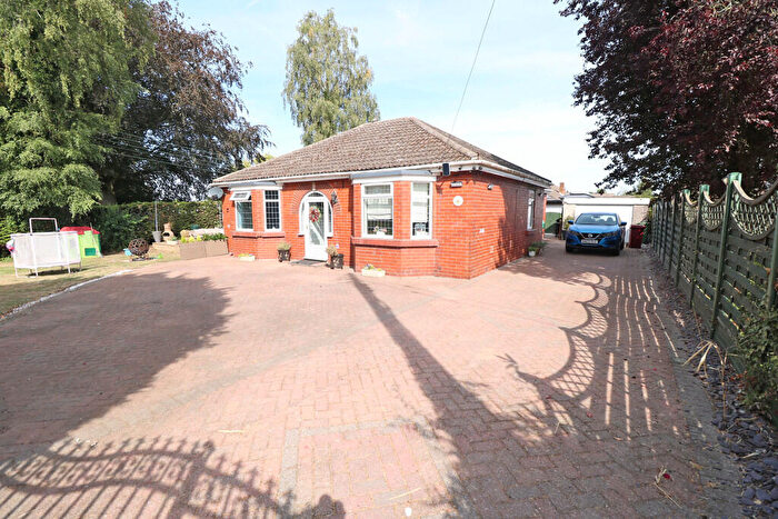 3 Bedroom Detached Bungalow For Sale In Blow Row, Epworth, DN9