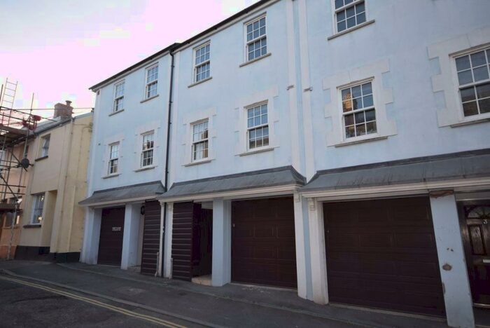 2 Bedroom House To Rent In Pannier Mews, Bideford, Devon, EX39