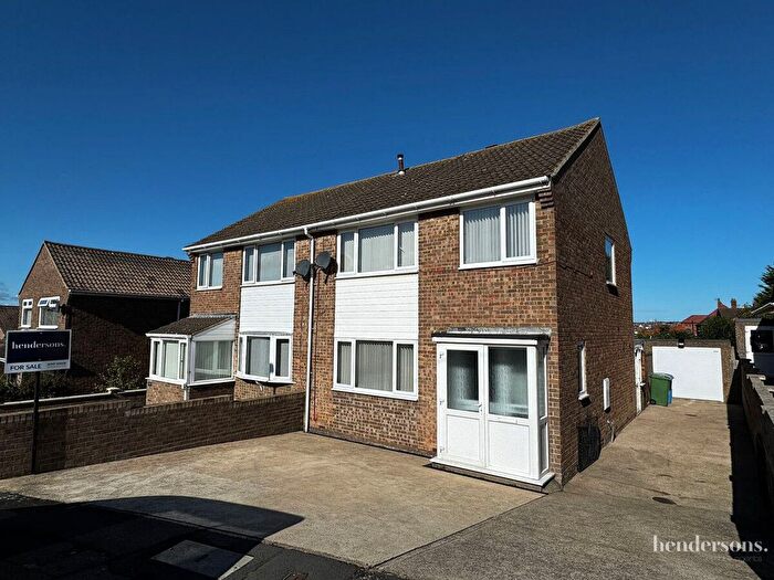 3 Bedroom Semi-Detached House For Sale In Captain Cooks Crescent, Whitby, YO22