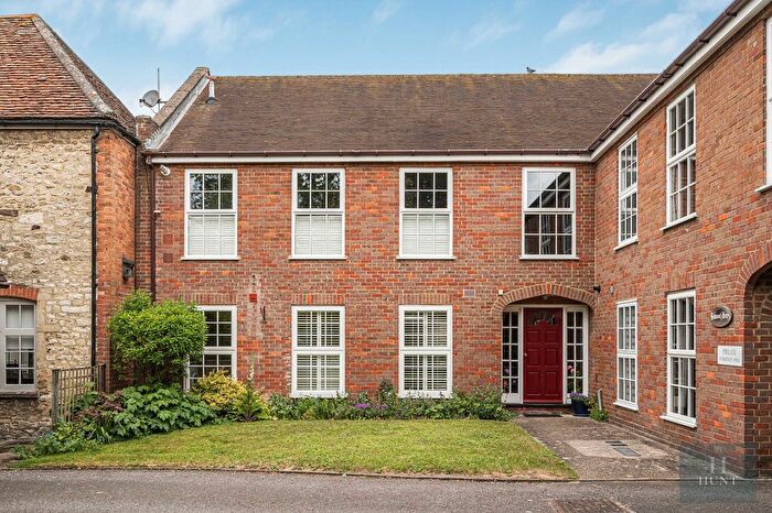 2 Bedroom Flat For Sale In Belmont Mews, Upper High Street, Thame, Oxfordshire, OX9