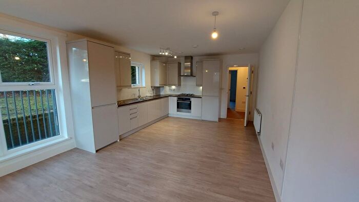2 Bedroom Flat To Rent In Peregrine Close, Hemel Hempstead, HP2