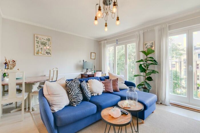 1 Bedroom Flat To Rent In Navarino Road London, E8