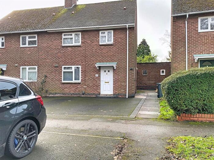 3 Bedroom Semi Detached House To Rent In Dudley Road, Kenilworth, CV8