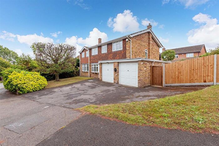 5 Bedroom Detached House For Sale In Rushington Avenue, Maidenhead, SL6