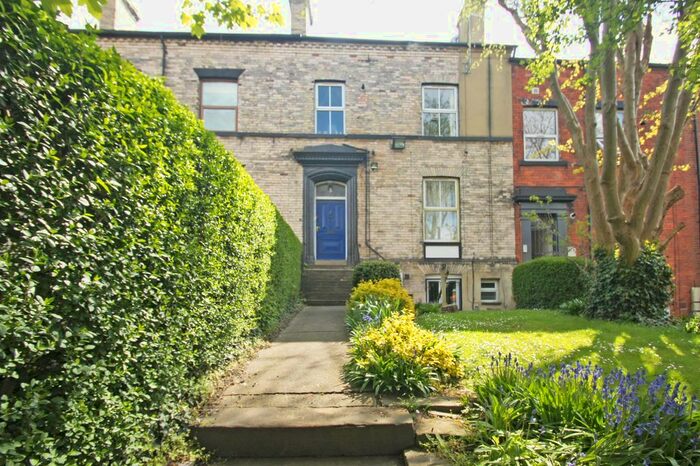 1 Bedroom Flat To Rent In Midland Road, Hyde Park, Leeds, LS6