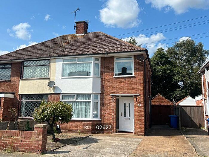 3 Bedroom Semi Detached House To Rent In Maryon Road, Ipswich, Suffolk, Uk, IP3