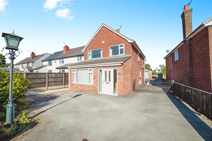 3 Bedroom Detached House For Sale In Birkinstyle Lane, Shirland, Alfreton, DE55