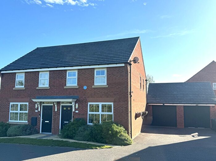 3 Bedroom Semi-Detached House For Sale In Ropeway, Bishops Itchington, CV47