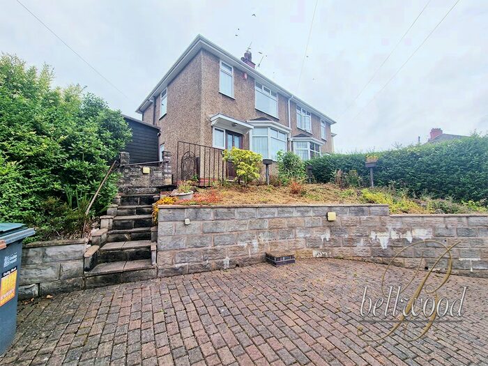 3 Bedroom Semi-Detached House To Rent In Fairbank Avenue, Stoke-On-Trent, ST4