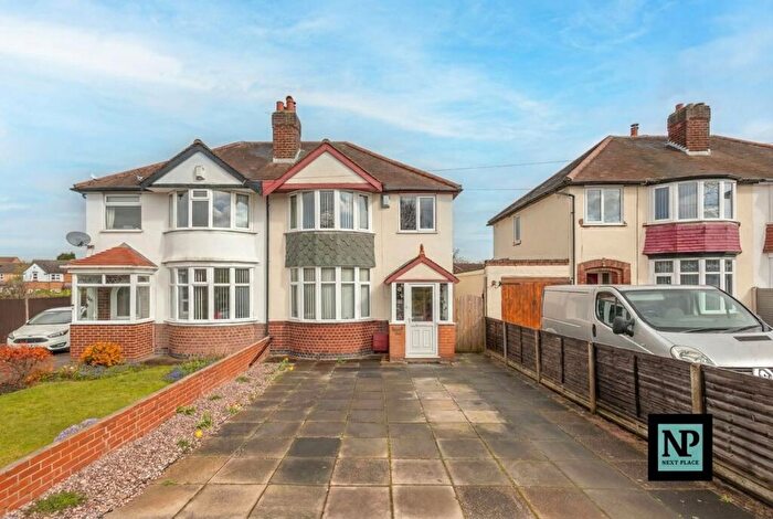 3 Bedroom Semi Detached House For Sale In Watling Street, Two Gates, B77