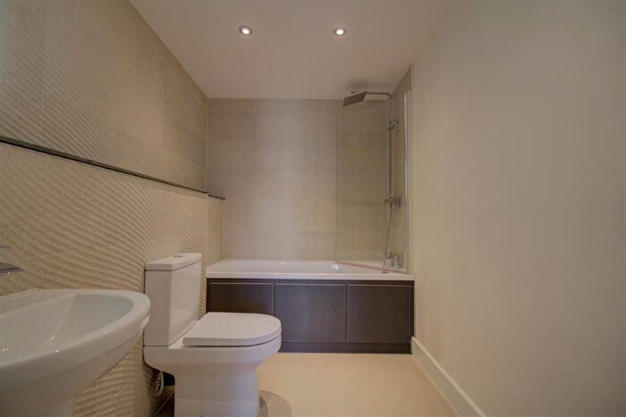 2 Bedroom Apartment To Rent In West Africa House, Water Street, Liverpool, L2