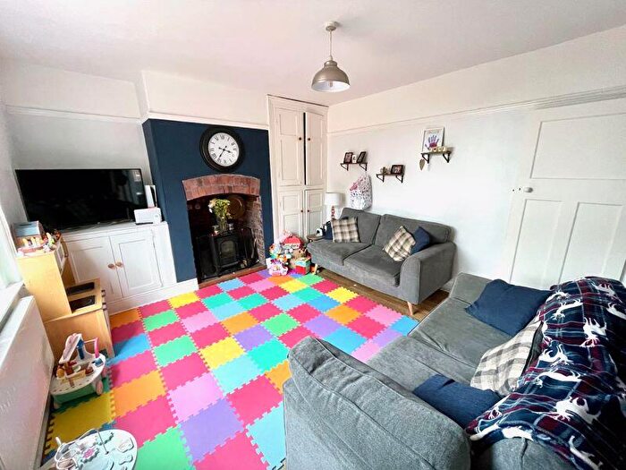 2 Bedroom Detached House For Sale In Methodist Hill, Froncysyllte, LL20