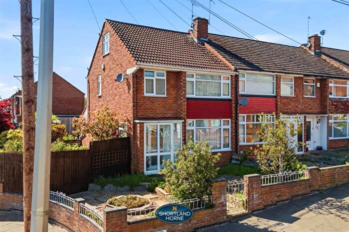 3 Bedroom End Of Terrace House For Sale In Armscott Road, Wyken, Coventry, CV2