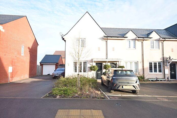 2 Bedroom End Of Terrace House To Rent In Farley Grove, Exeter, EX1