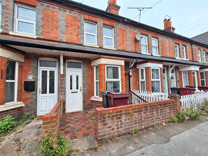 3 Bedroom Terraced House For Sale In Swansea Road, Reading, RG1