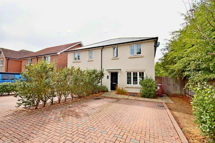 2 Bedroom End Of Terrace House To Rent In Parham Place, Southbourne, Emsworth, PO10