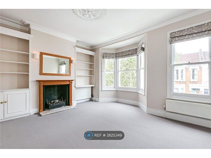 2 Bedroom Flat To Rent In Foskett Road, London, SW6
