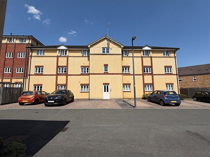 2 Bedroom Flat To Rent In Shepherds Walk, Bradley Stoke, BS32