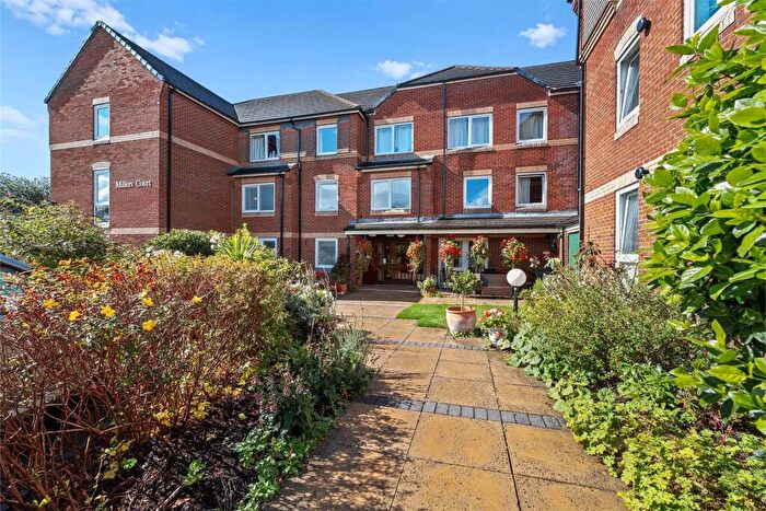 1 Bedroom Apartment For Sale In Hope Street West, Macclesfield, SK10