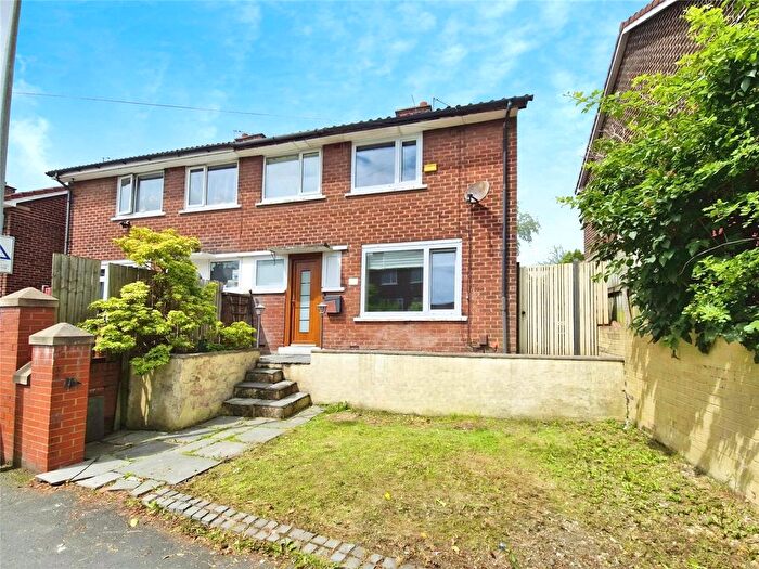 3 Bedroom Semi-Detached House To Rent In Kenyon Way, Little Hulton, Manchester, Greater Manchester, M38