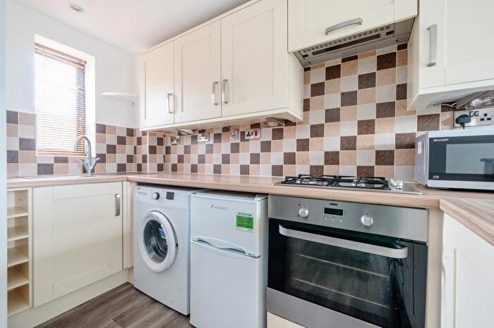 1 Bedroom Semi-Detached House To Rent In Spruce Drive, Bicester, OX26