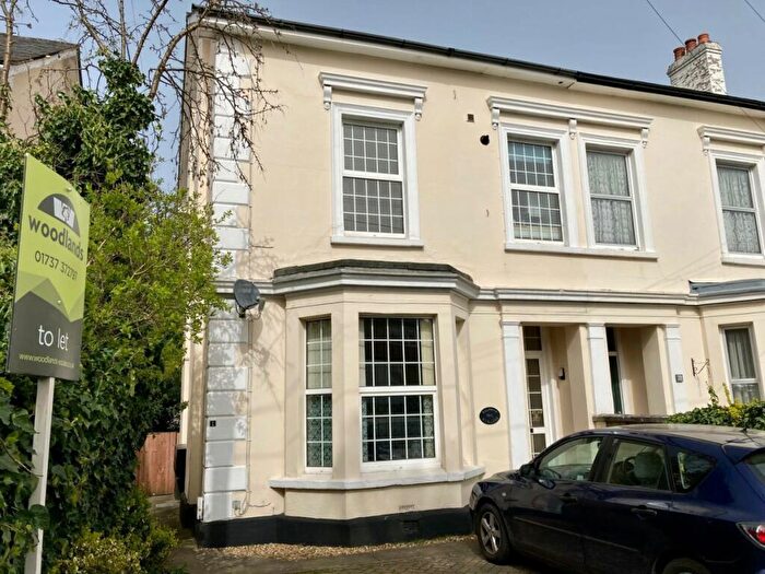 1 Bedroom Flat To Rent In Gloucester Road, Redhill, RH1