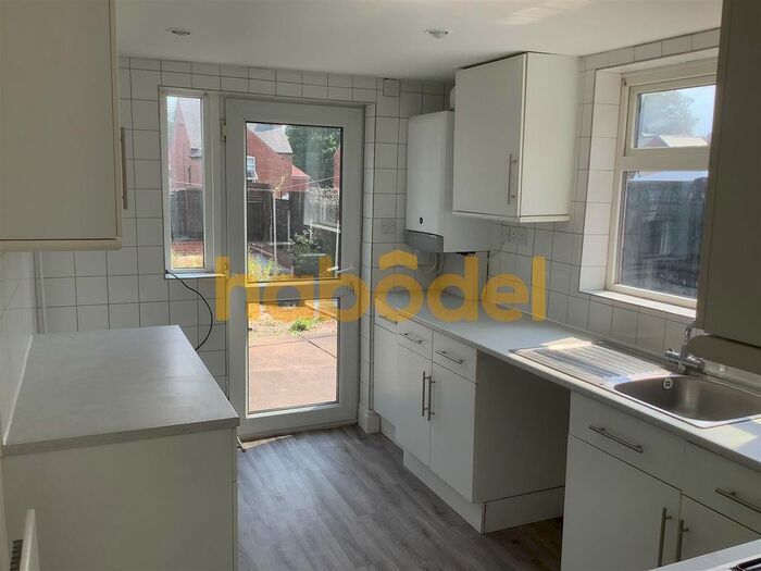 3 Bedroom Semi-Detached House To Rent In Yorke Street, Mansfield Woodhouse, Mansfield, NG19