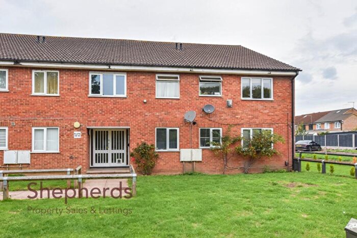 1 Bedroom Flat For Sale In Landau Way, Broxbourne, EN10