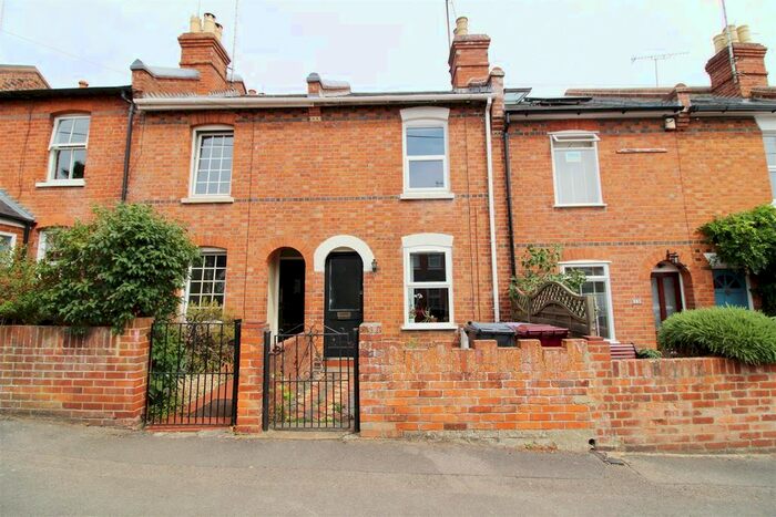 2 Bedroom Terraced House To Rent In Queen Street, Caversham, Reading, RG4