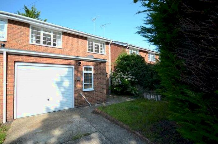 3 Bedroom Semi-Detached House To Rent In Kennel Ride, Ascot, SL5