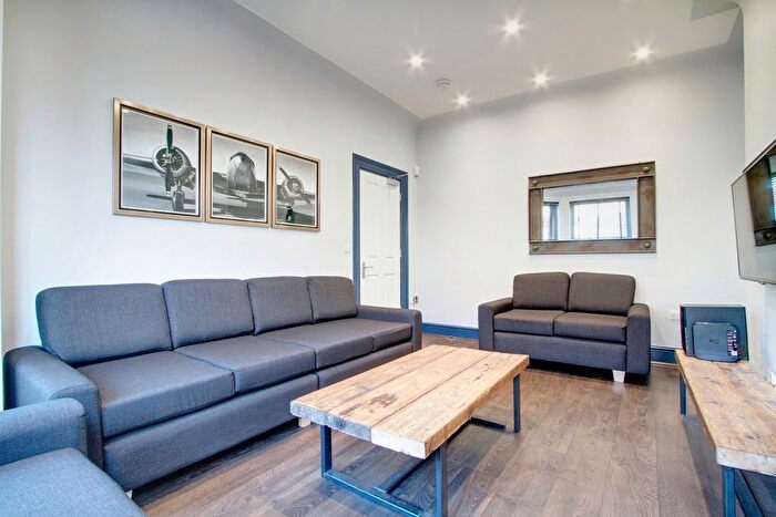 7 Bedroom Terraced House To Rent In Borrowdale Road, Liverpool, L15