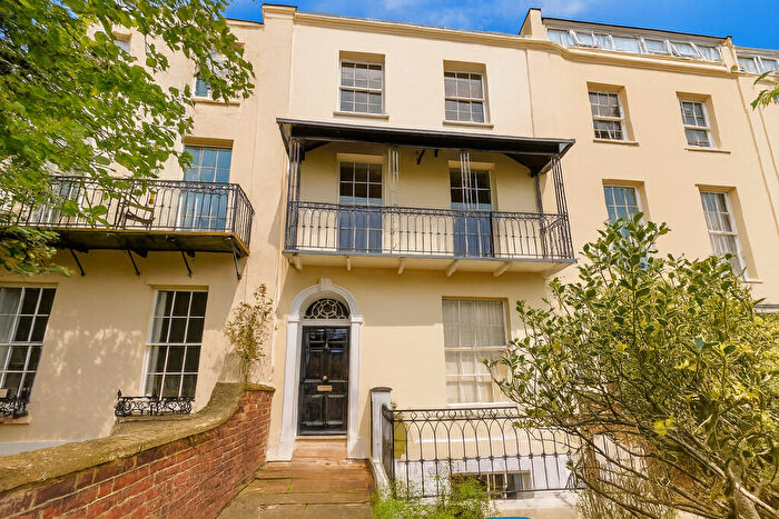 1 Bedroom Flat To Rent In Meridian Place, BS8