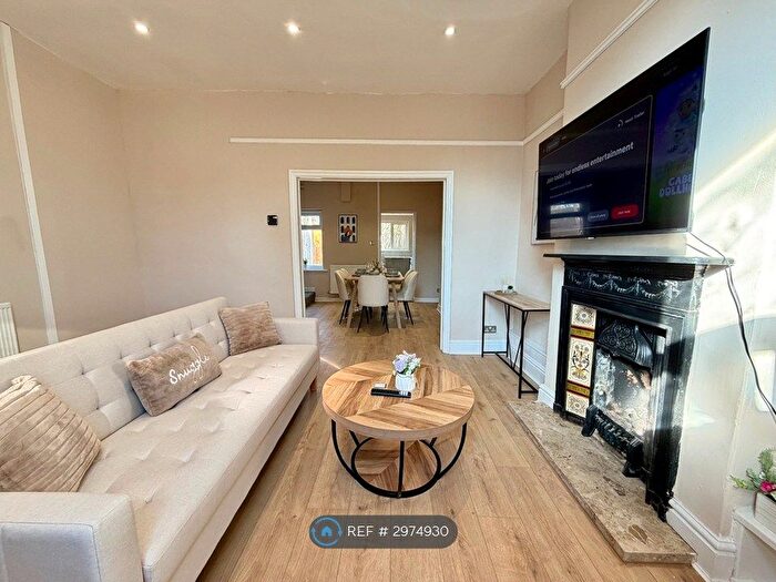 3 Bedroom End Terrace House To Rent In Green Lane, Liverpool, L23