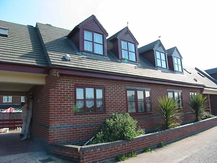 2 Bedroom Cottage To Rent In Bridgeside Cottages, Loughborough, LE11
