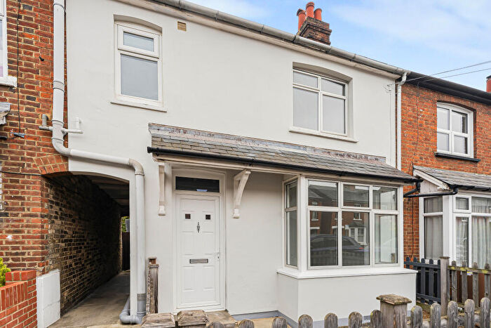 3 Bedroom Terraced House For Sale In Kings Road, Hitchin, SG5