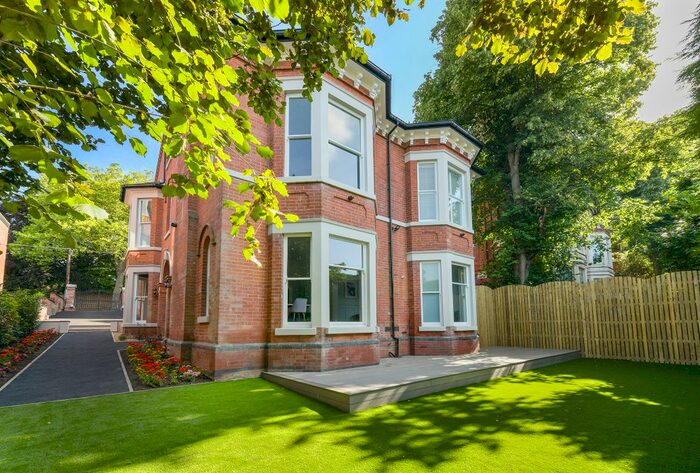 6 Bedroom Detached House To Rent In Magdala Road, Nottingham, NG3