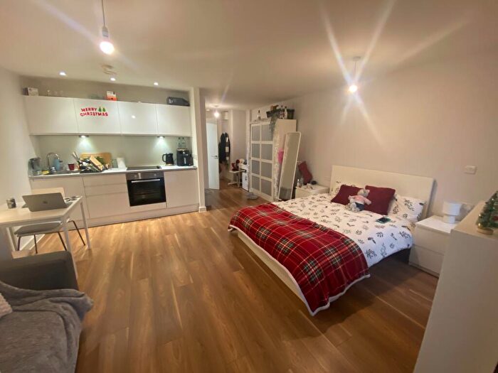 1 Bedroom Flat For Sale In Nation Way, Liverpool, L1