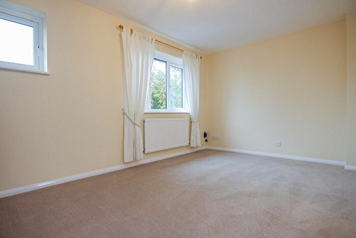 1 Bedroom Apartment For Sale In Pennycress, Weston-super-Mare, BS22