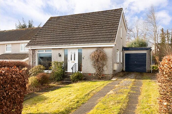 3 Bedroom Detached House For Sale In Lochranza Drive, Helensburgh, Argyll And Bute, G84