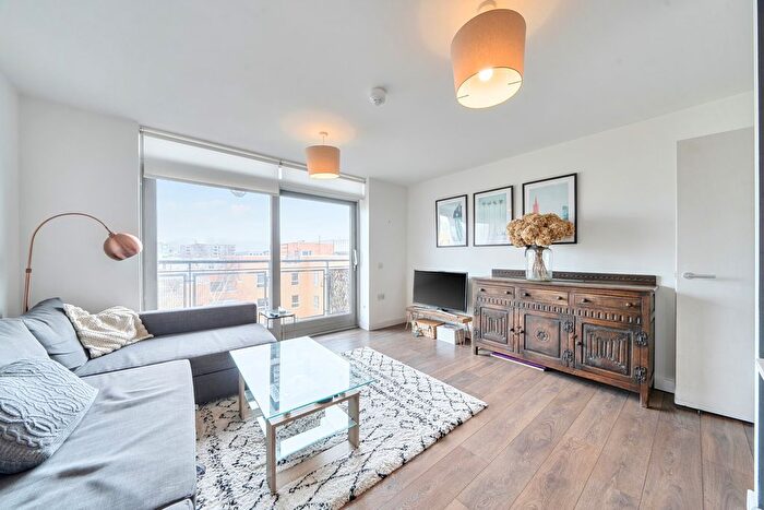 1 Bedroom Flat For Sale In John Harrison Way, Greenwich Peninsula, SE10