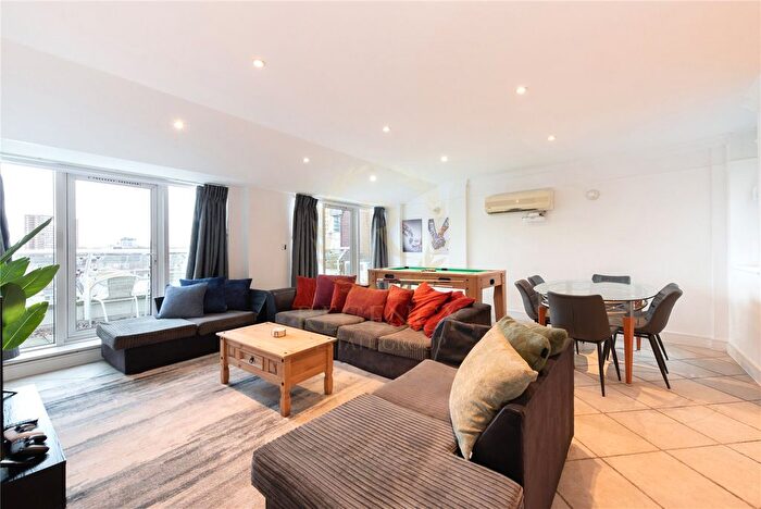 2 Bedroom Flat To Rent In -, Borough High Street, London, SE1