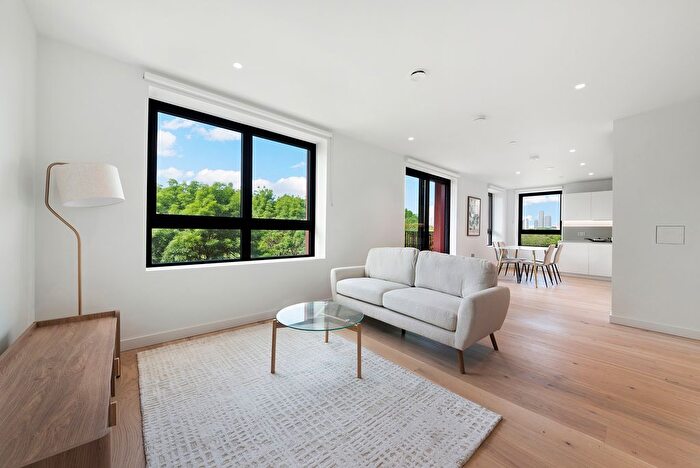 2 Bedroom Flat For Sale In East Parkside, Greenwich, London, SE10