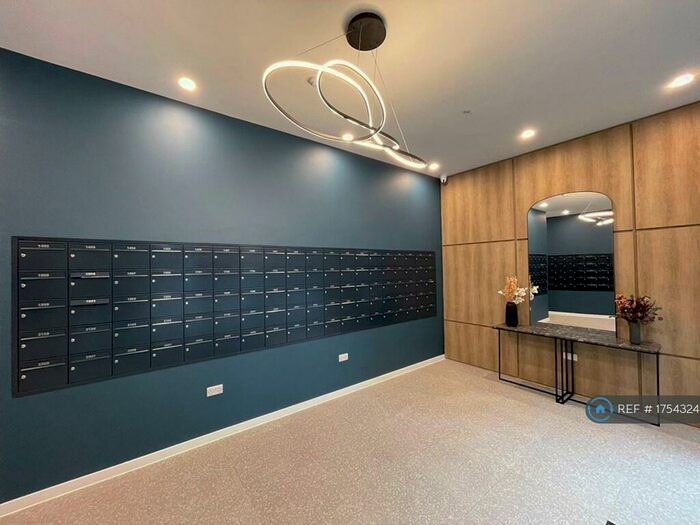 1 Bedroom Flat To Rent In Bouchon Point, London, E1