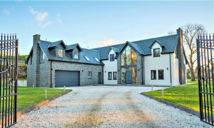 5 Bedroom Detached House For Sale In North Glassingall House, Glassingall, Dunblane, Stirlingshire, FK15