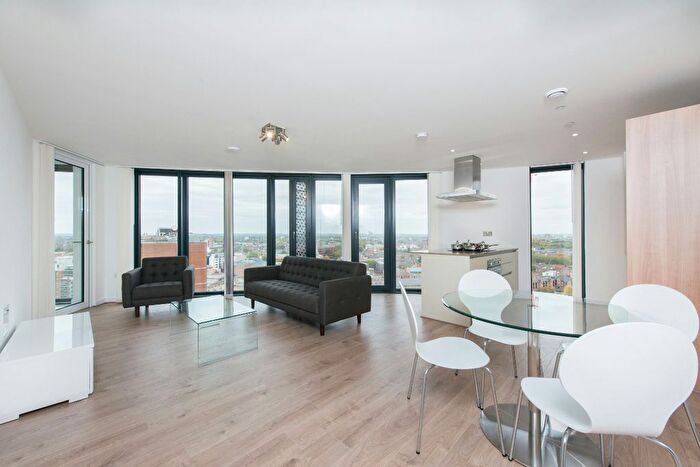 2 Bedroom Flat To Rent In Station Street, Stratford, London, E15