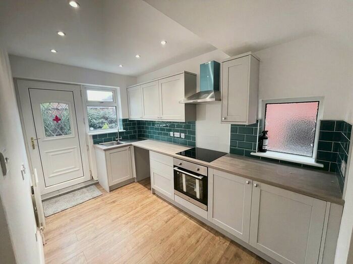 3 Bedroom Semi-Detached House To Rent In Westfield Road, Doncaster, DN4