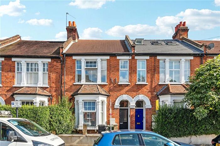 2 Bedroom Flat For Sale In Cavendish Road, Balham, SW12