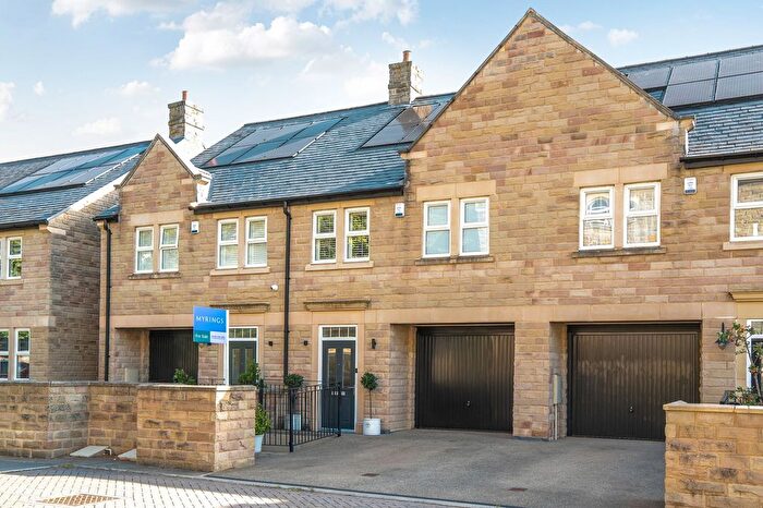 4 Bedroom Terraced House To Rent In Beech Close, Harrogate, HG2