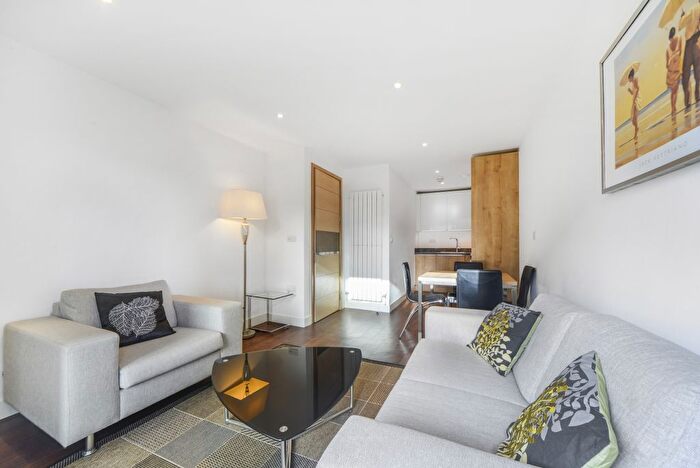 1 Bedroom Flat To Rent In Whiting Way, London, SE16